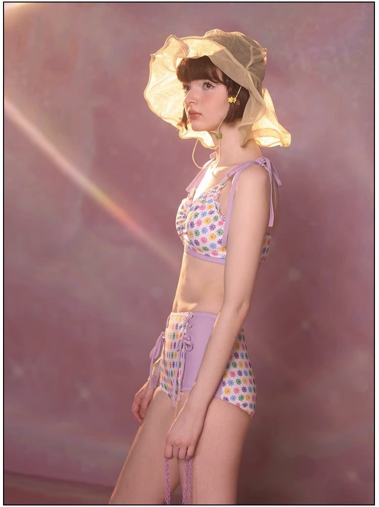 Cute retro girl split swimsuit